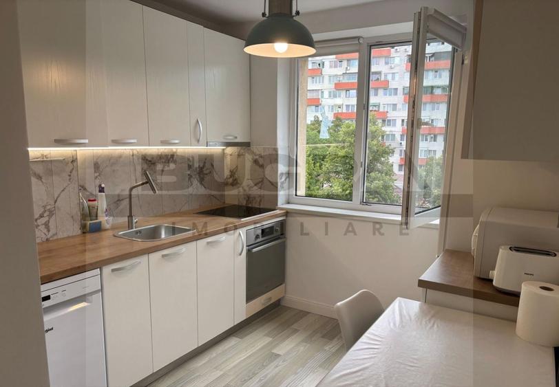Apartament cu 2 camere, 44 mp, etaj intermediar, zona Plaja Grigorescu
