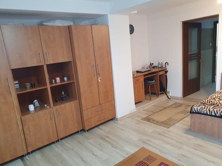 Chirie apartament cu o camera zona Sarmas finisata mobilata 210eur/luna neg