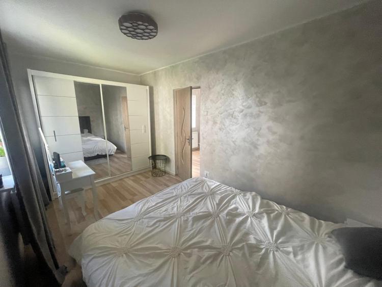 Apartament cu 2 camere, etajul 1, zona Craiovita Noua