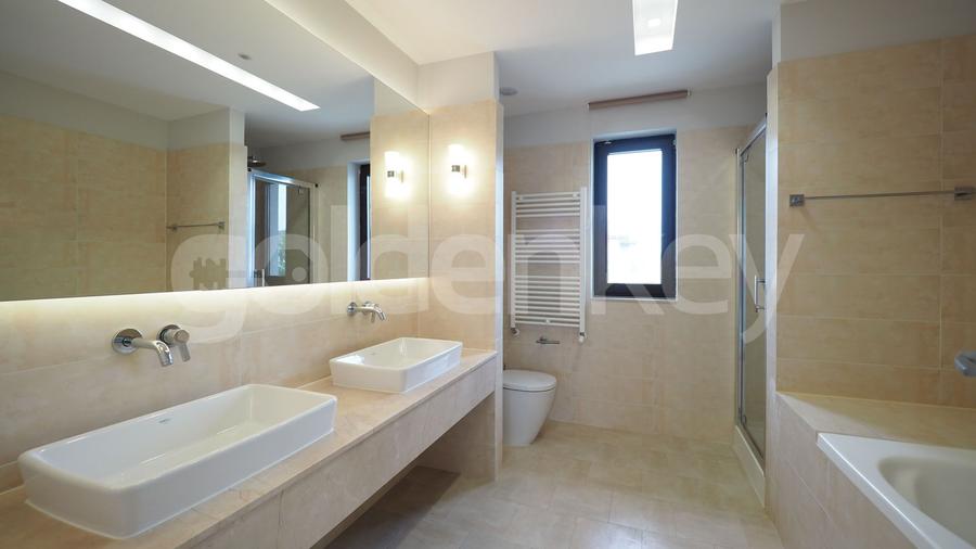 Vila moderna cu 4 camere | Oxford Gardens