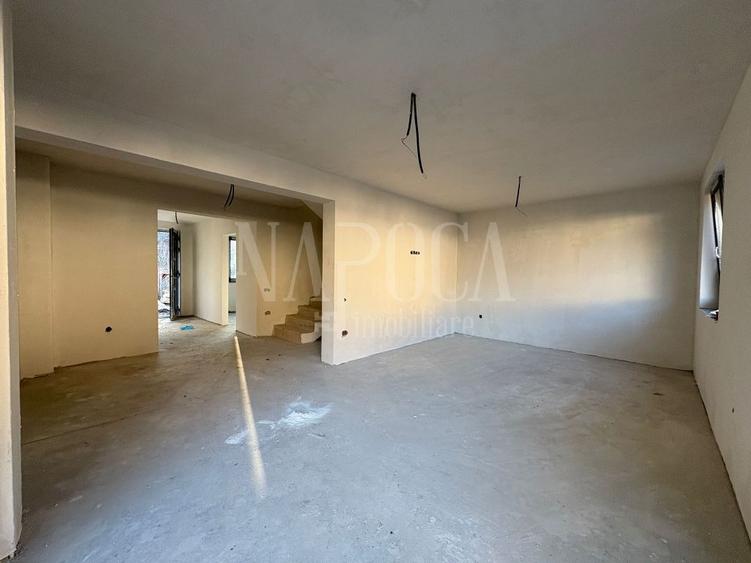 Casa 4 camere de vanzare in Sat Tauti, Floresti