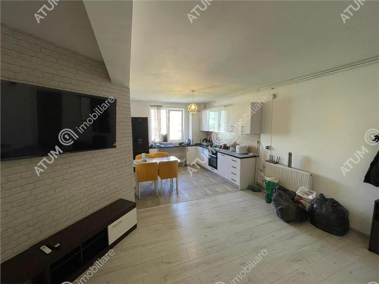 Apartament 3 camere balcon zona Ciresica din Sibiu