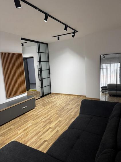 APARTAMENT MODERN,COMPLET MOBILAT NELocuit ETAJ 1 PARCARE SUBTERANĂ 0% comision