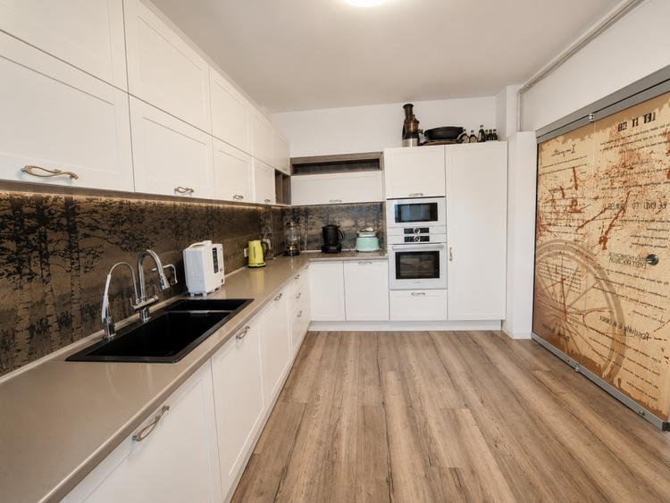 Penthouse Craiovei, lângă școala nr. 11, garaj, terasă