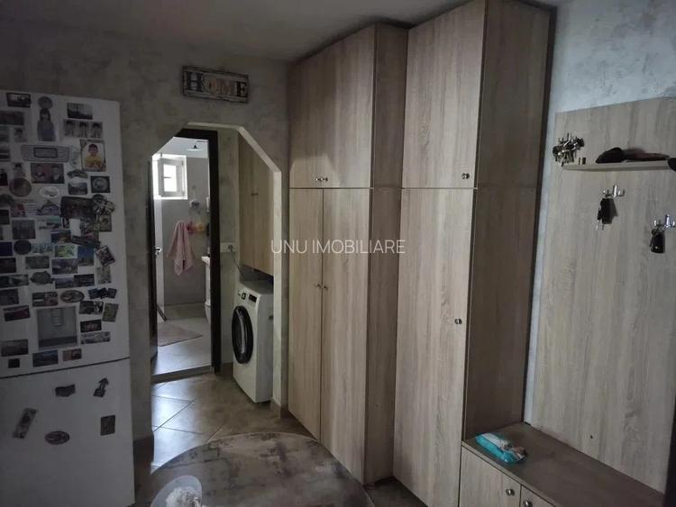 etaj 2 ap 2 camere decomandat 59mp zona Nicolina - 4