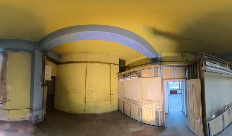 Spațiu Comercial de Închiriat în Sos. Alba Iulia Bl.18 Preț Negociabil