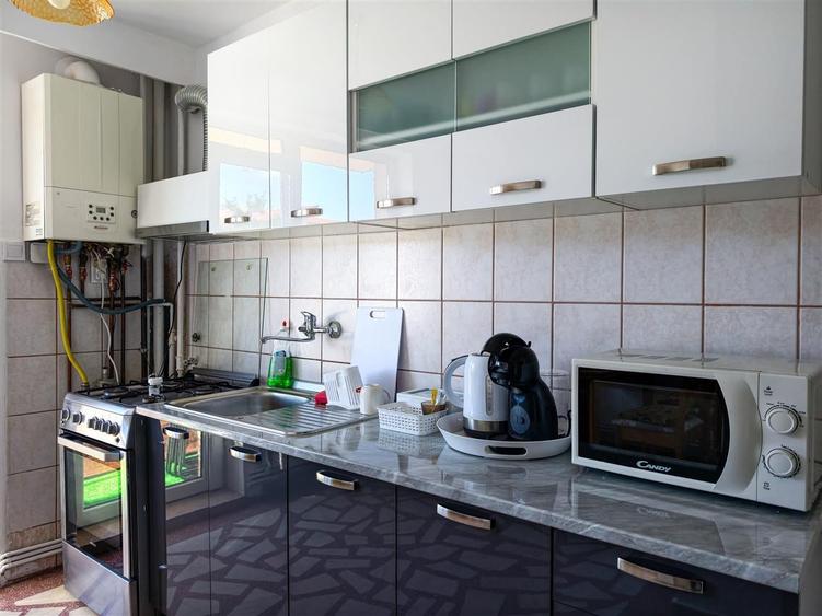 Casa de vanzare l 260 MP Utili l P + 2E l 560 MP Teren