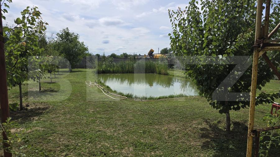 HOTEL / RESTAURANT YVETTE, de vanzare, 35 ari teren, zona Aurel Vlaicu