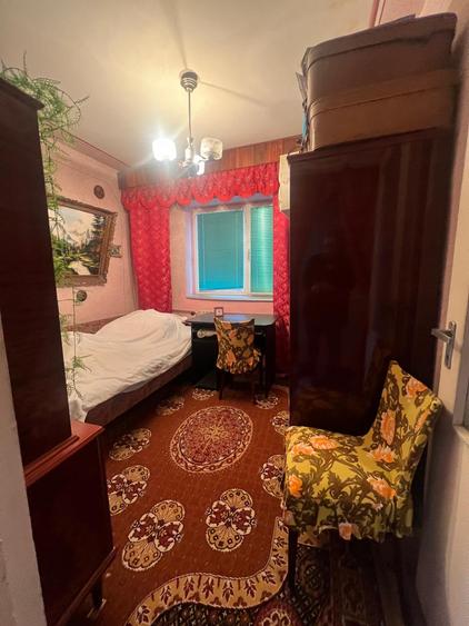 Apartament 3 camere , semidecomandat ,52 mp inclusiv balcon, Casa de cultura