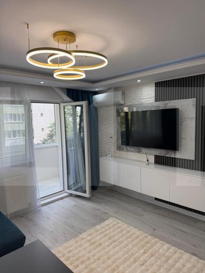 Apartament 3 camere, etaj 2, instalații noi, centrală proprie | zona Dâmbovița