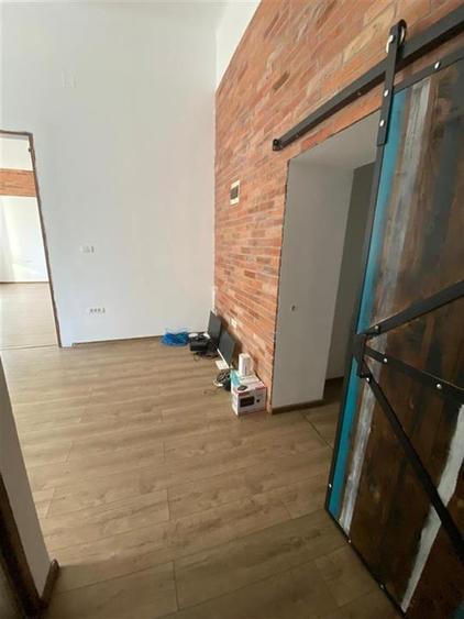 Inchiriez Spatiu Comercial cu intrare din Bulevard