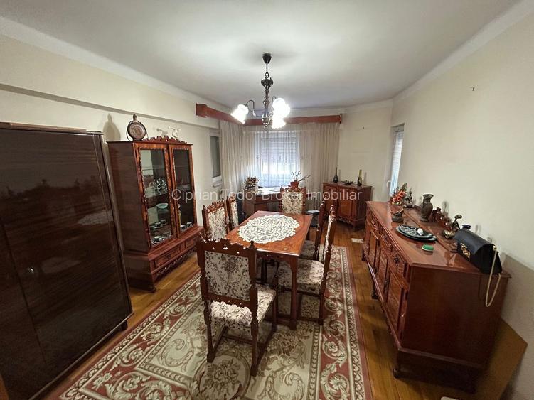 Apartament 3 camere, etaj 1 - zona Centru - 3
