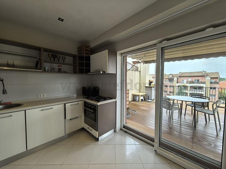 Apartament cu 3 camere de închiriat în zona Pipera