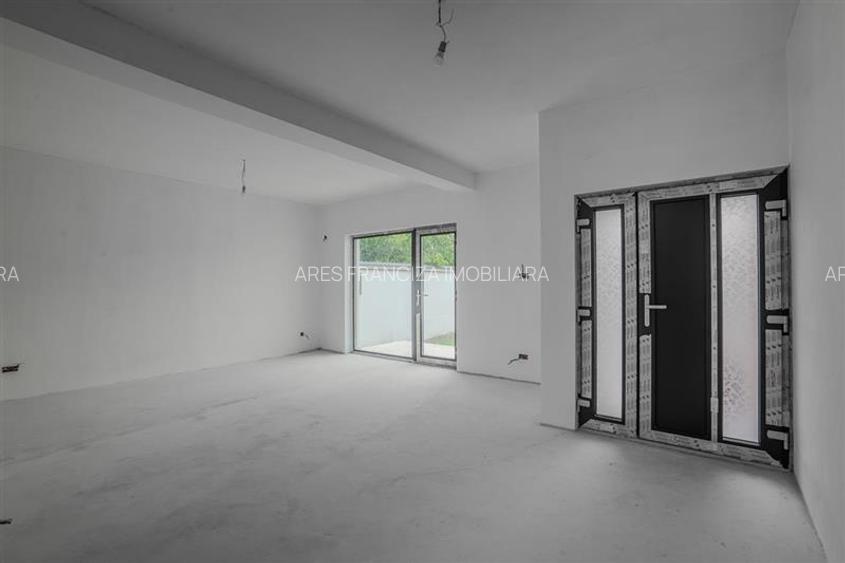 VILA  VOLUNTARI,4 CAMERE,3 BAI,154 MP,TEREN 193 MP - 7