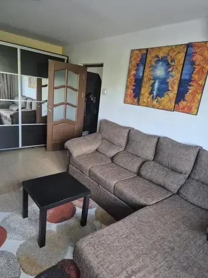 3 camere 2 băi Drumul Taberei