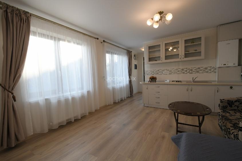 Vila cu anexe de vânzare - 12