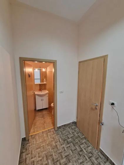 Proprietar, inchiriez spatiu pentru firma/birouri