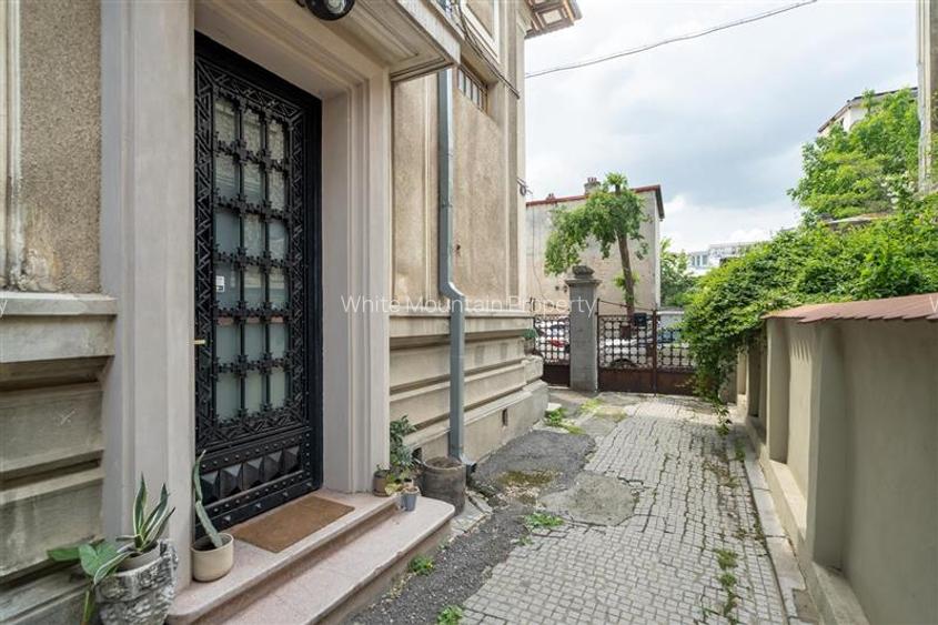 Proprietate rara in vila interbelica | Intrare separata - 22