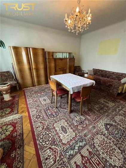 Casa cu 5 camere l 406 MP Teren l Garaj l Andrei Muresanu