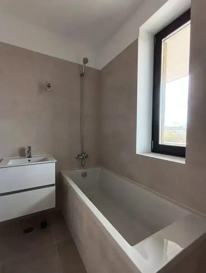 Apartament luminos 3 camere, Sisești 423, aproape de Lacul Străulești