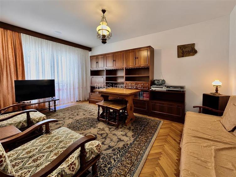 Apartament decomandat cu 4 camere orientat sud zona Cerna - 9
