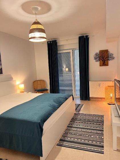 Neptun 2 camere, utilat, cu loc de parcare