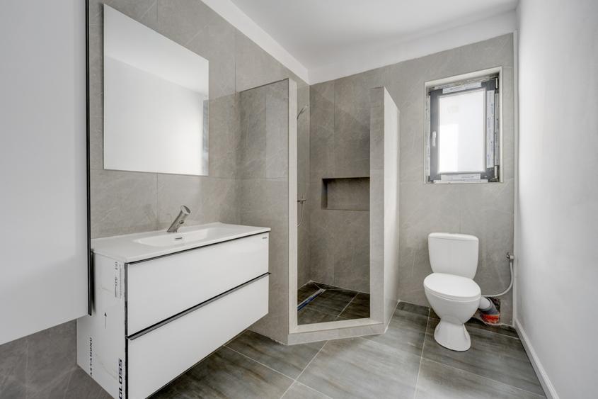 DOMNESTI - INTRAREA FOISORULUI, VILA 245 MP TOTAL, LOT 357 MP!