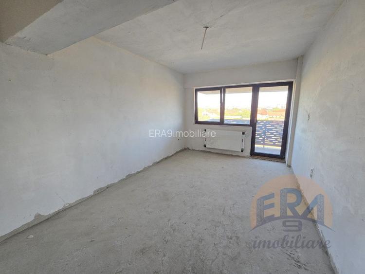 Apartament 4 camere K, bloc NOU - zona Salca - Universitatii - 7