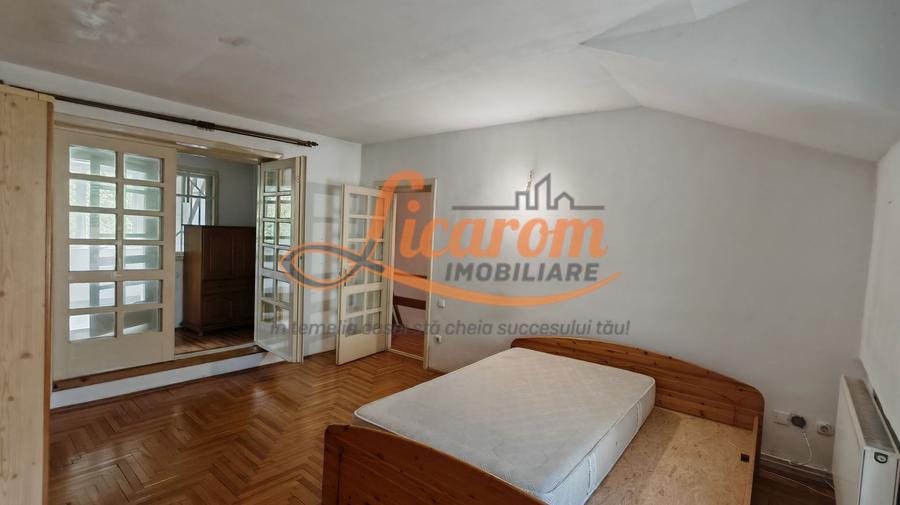 Casa PRETABILA DESTINATIE COMERCIALA,Brasovul Vechi,P+E, 3 cam