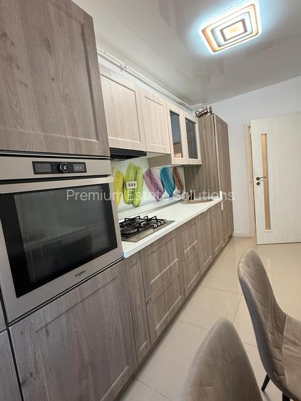 VANZARE APARTAMENT 3 CAMERE-2 BAI-LOC DE PARCARE INCLUS-COMISION 0% - 13