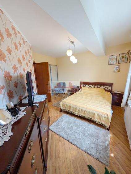 Vanzare apartament 3 Camere Straulesti