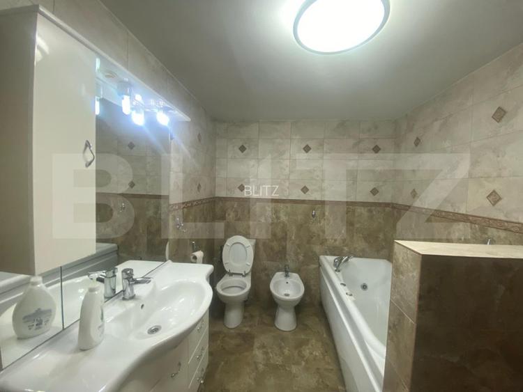 Casa plan parter, situata Central - 7