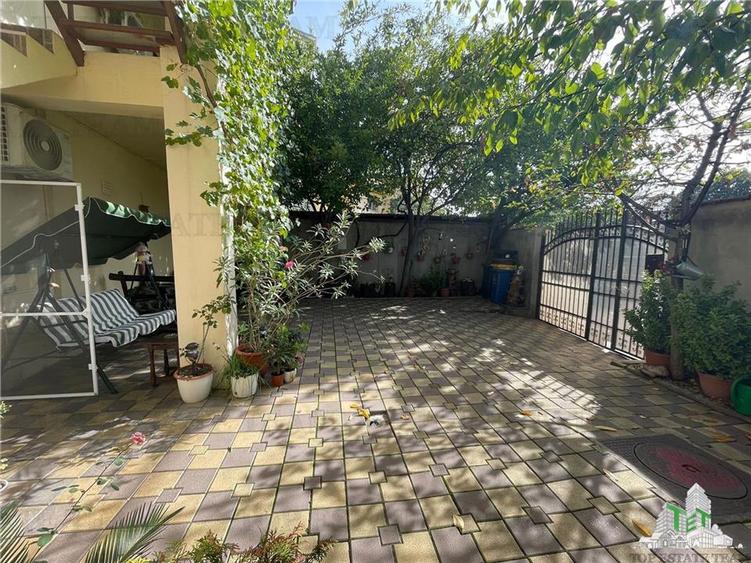 Vila pentru 3 familii si oportunitate investitie in zona Obor
