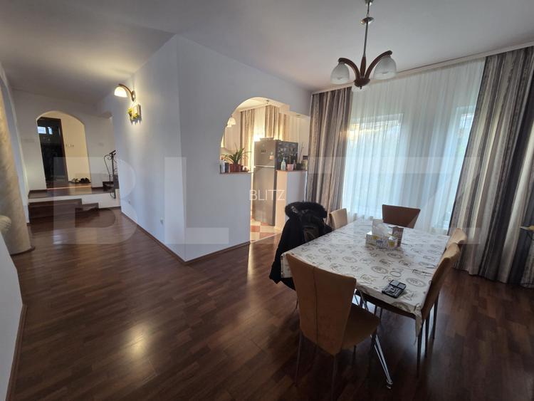 Vilă 226 mp utili, curte 277 mp, zona Micro 3