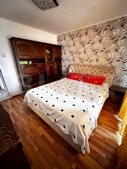 Apartament cu 4 camere, 80 mp, parcare, zona Ultracentral