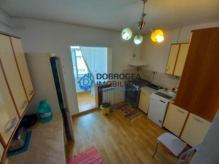 C 5- APARTAMENT CU 3 CAMERE DECOMANDAT