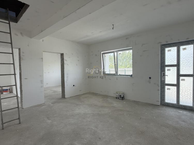 Casa parter P+pod, placa de beton, 4 camere, 330mp teren! Comision 0% - 10