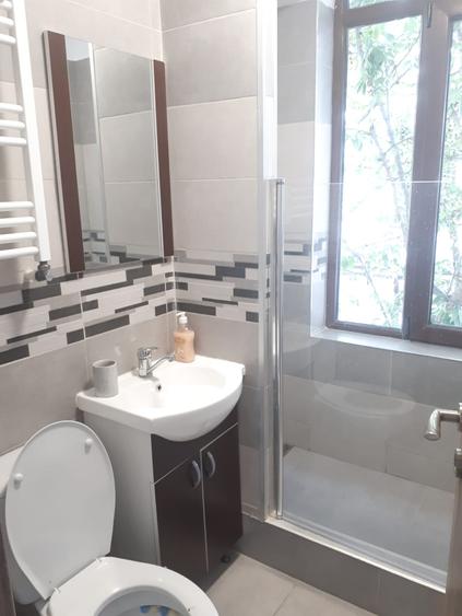 Apartament 4 camere Calea Calarasi / Hala Traian in vila