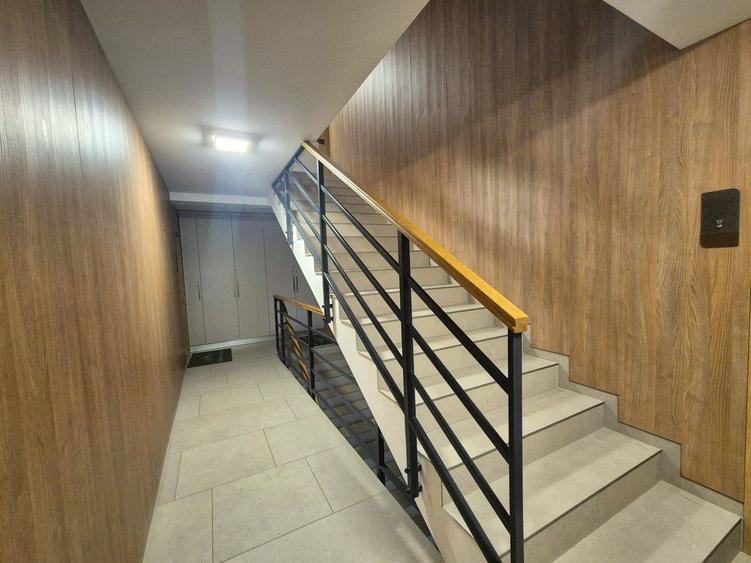 Apartamente în vilă construite în 2024, cu priveliște spre Postăvaru.