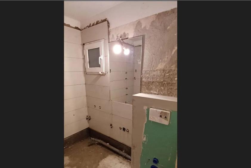 Apartament  3 camere de vanzare Gorjului