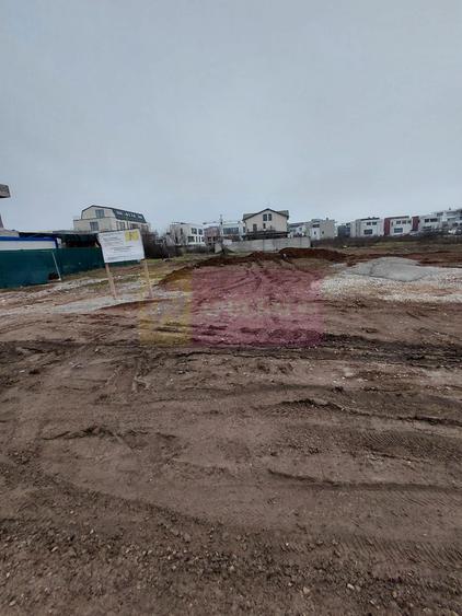 Vanzare teren constructie casa in zona Sisesti-Rompetrol