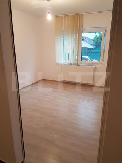 Apartament cu 3 camere decomandate, renovat– zona Independenței