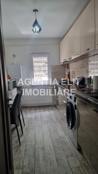 Apartament 3 camere, zona Grivita, renovat total