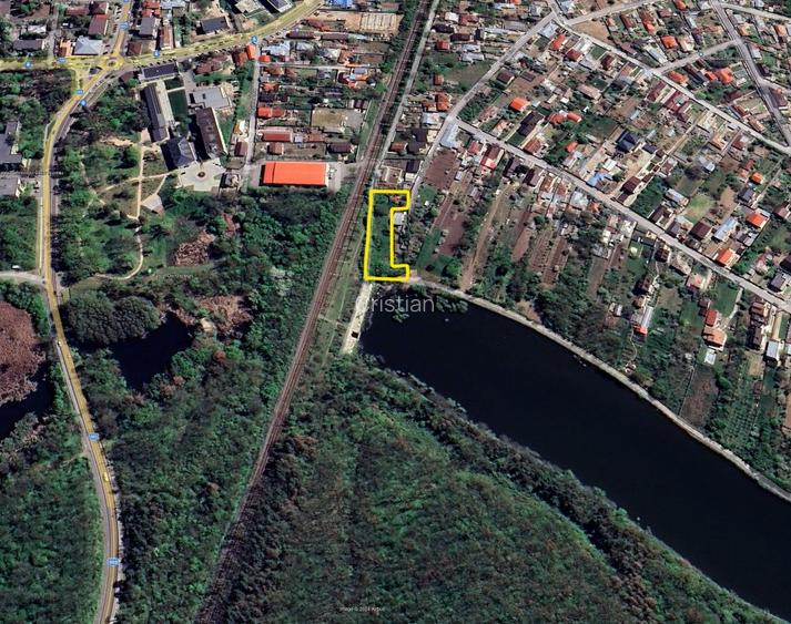 Teren deschidere lac, langa padure, aproape de centru - 2