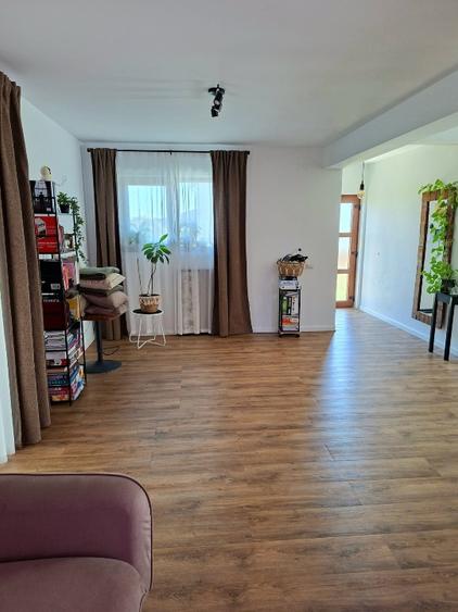 Sabareni Vila P+1, 425 mp teren,padure, terasa+pivnita, Clasa energetica A