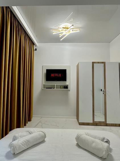 2 camere lux | zona Opera | comision 0 | 250m de plaja | incalzire pardoseala