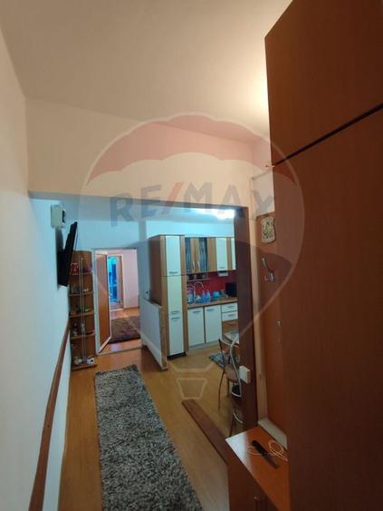DE VANZARE Apartament cu 2 camere în zona Crihala