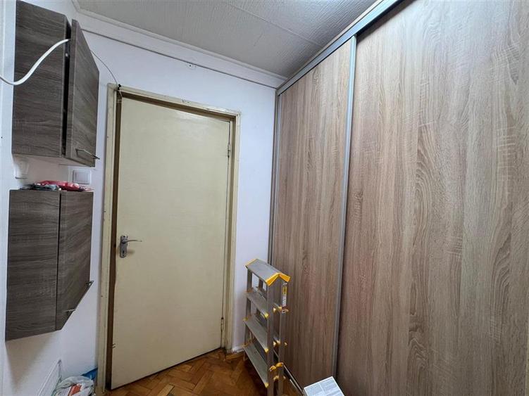 Apartament - 2 camere - decomandat - Astra