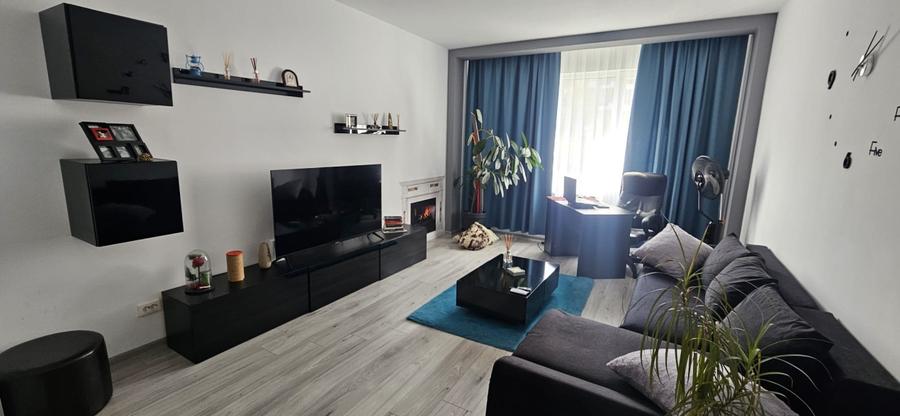 Apartament de 2 camere, Decomandat,54.81 mp utili,La cheie,Roata Faget