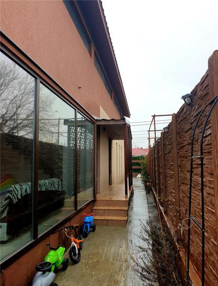 Km 5, vila P+M, 4 camere, moderna , mobilata lux, ideala locuinta familiala